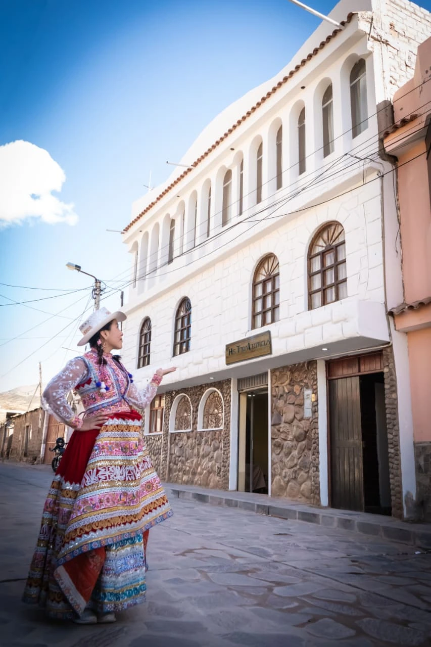 Hostal "3 Lunas" — fotografía del establecimiento