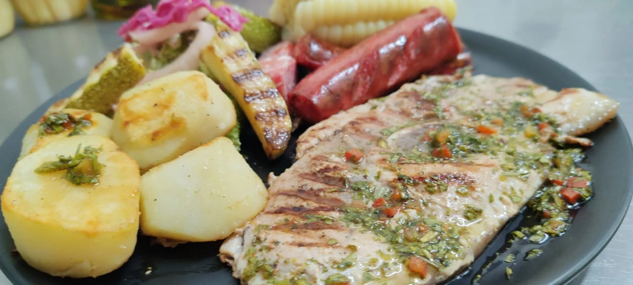 Restaurante "Yaku" — fotografía del establecimiento